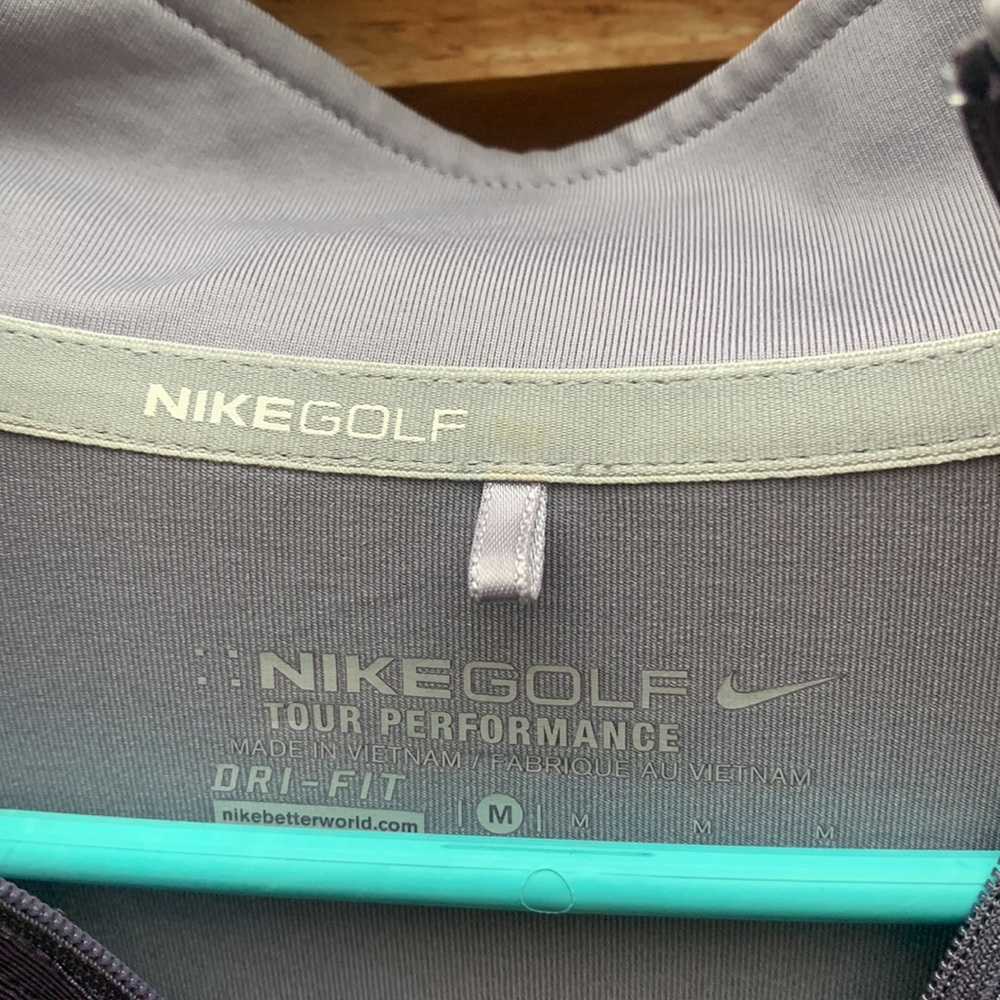 Golf shirt. Dk grey with light grey collar and sleeves. Mint - Picture 2 of 4